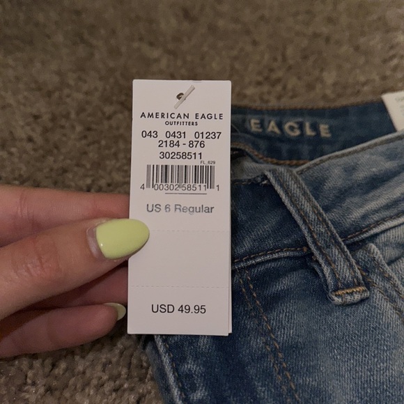 Never worn American Eagle Jeans - Picture 4 of 7